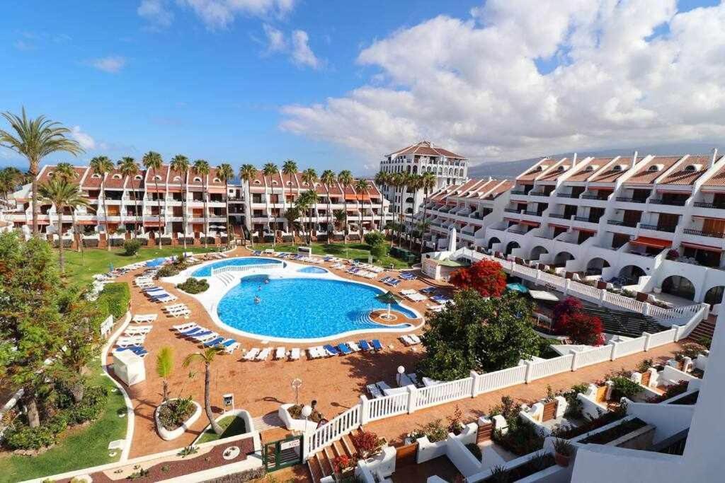 Parque Santiago II 335 By Tenerife Rental & Sales 플라야데라스아메리카스 외부 사진